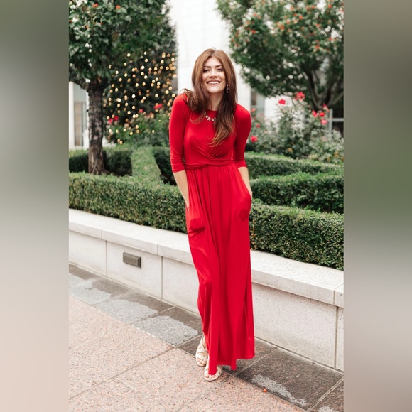 BRI MAXI DRESS IN RED - Picture 6 of 8